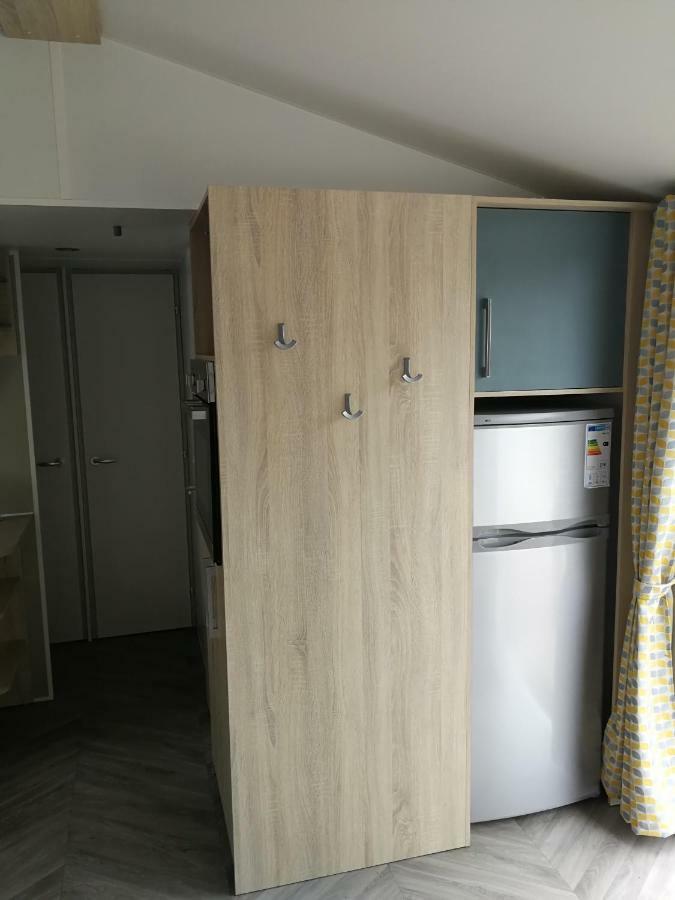 Bungalow 3Ch 2Sdb 8 Pers. Les Mathes Exteriör bild